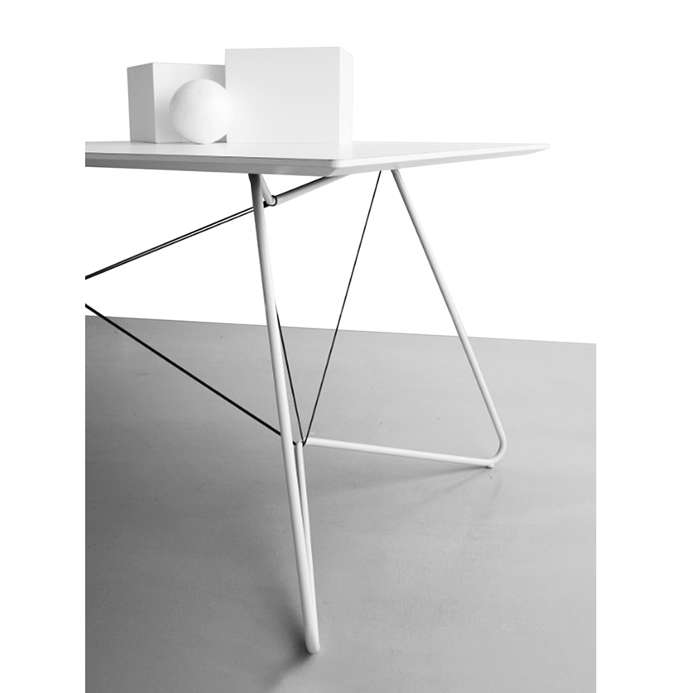 Der OAS Schreibtisch Tisch, Auf einem String-Esstisch